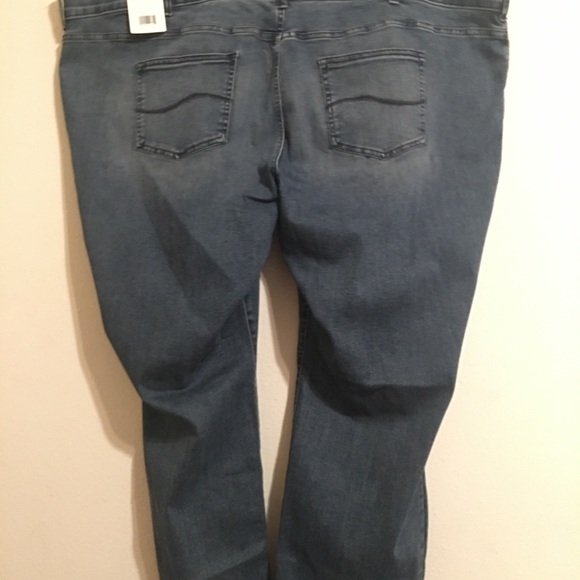 Jean - Picture 5 of 6